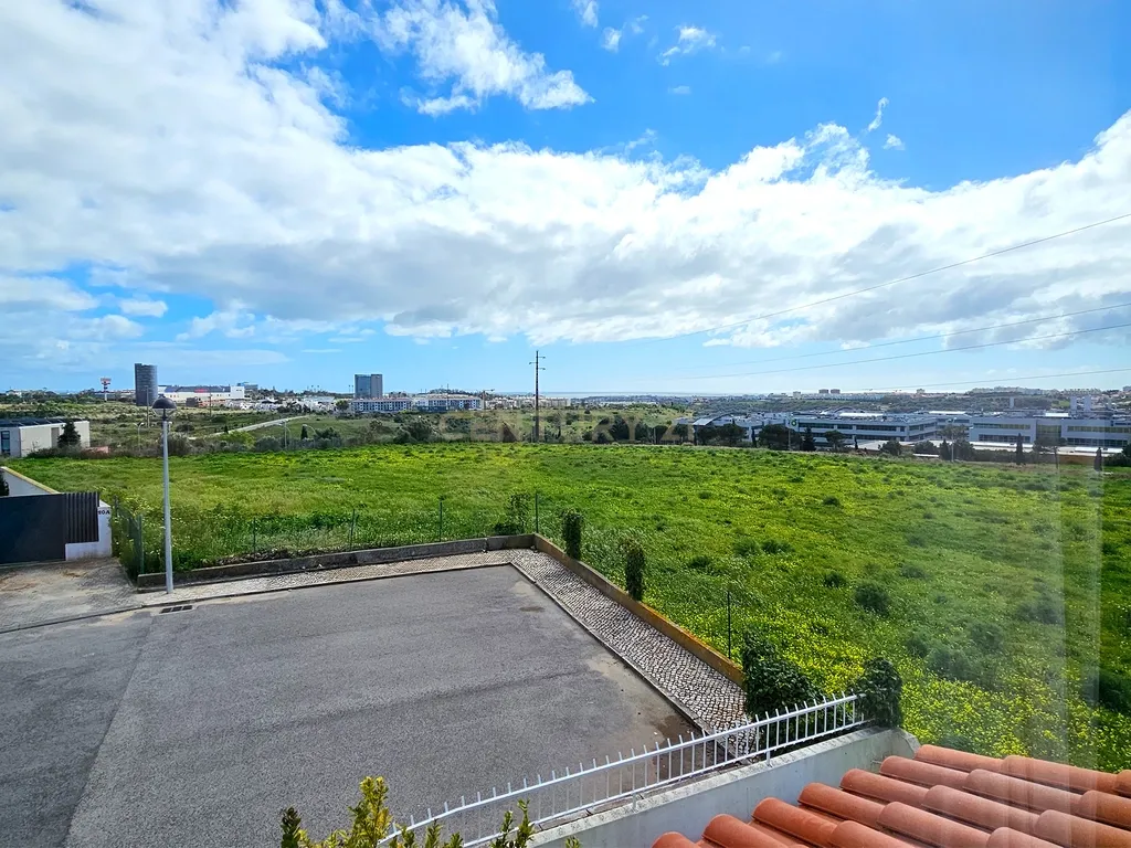 Oportunidade Única! Moradia com Afetação a Serviços, a Funcionar como Lar de Idosos Licenciado em Porto Salvo, Oeiras - Moradia + Trespasse - Image 10